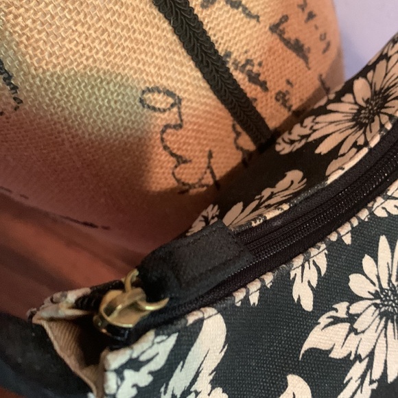 Etienne Aigner bag - Picture 2 of 6